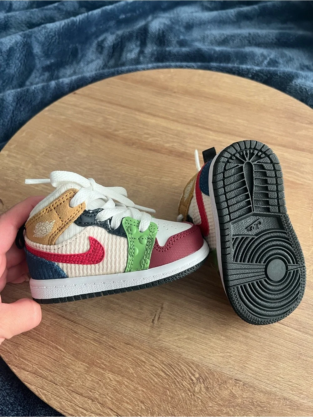 Nike Kids Multicolor High-Top Sneakers - White, Red, Green, Black